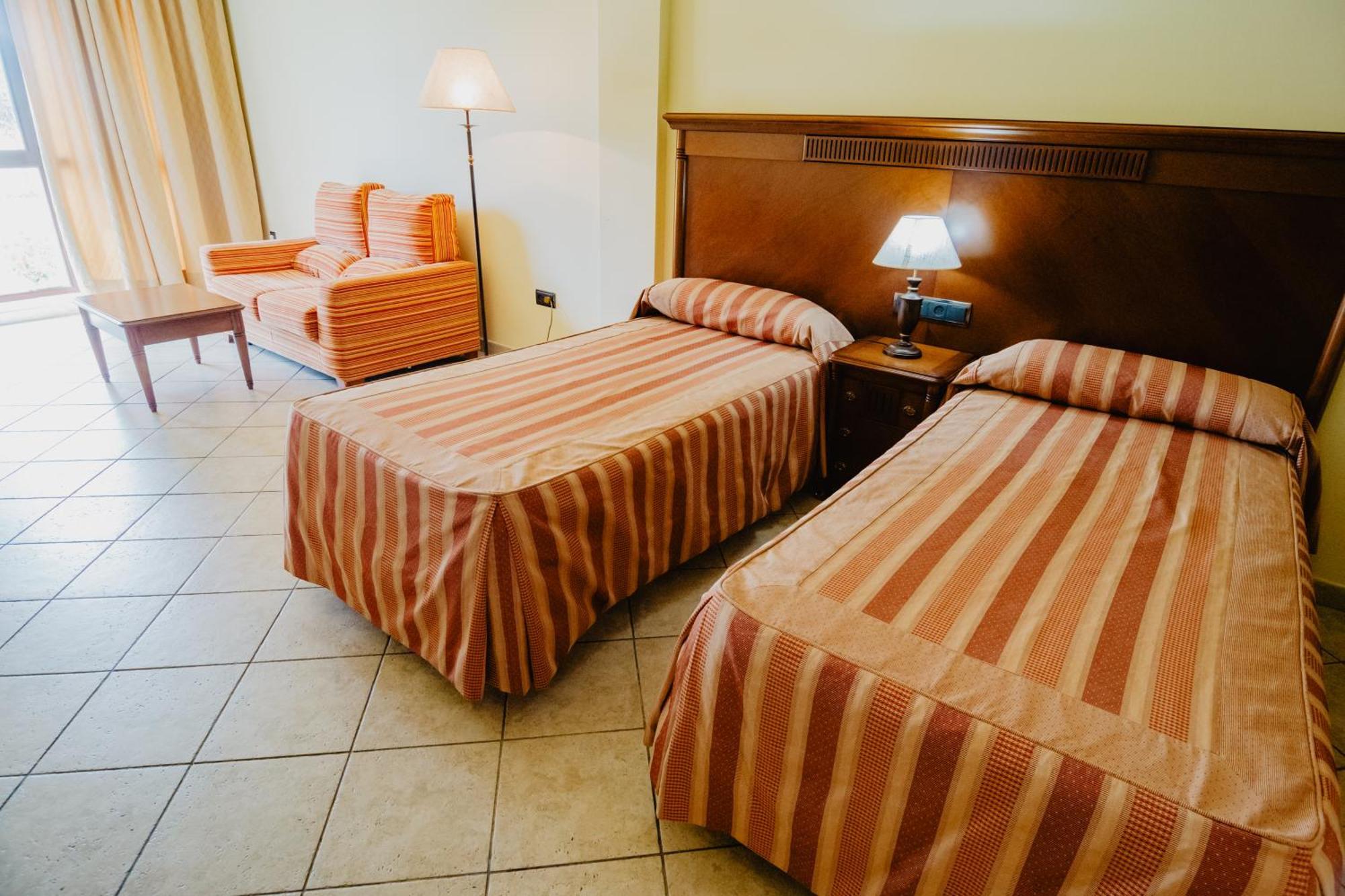 Hotel Hacienda Don Manuel Granja de Torrehermosa Ngoại thất bức ảnh