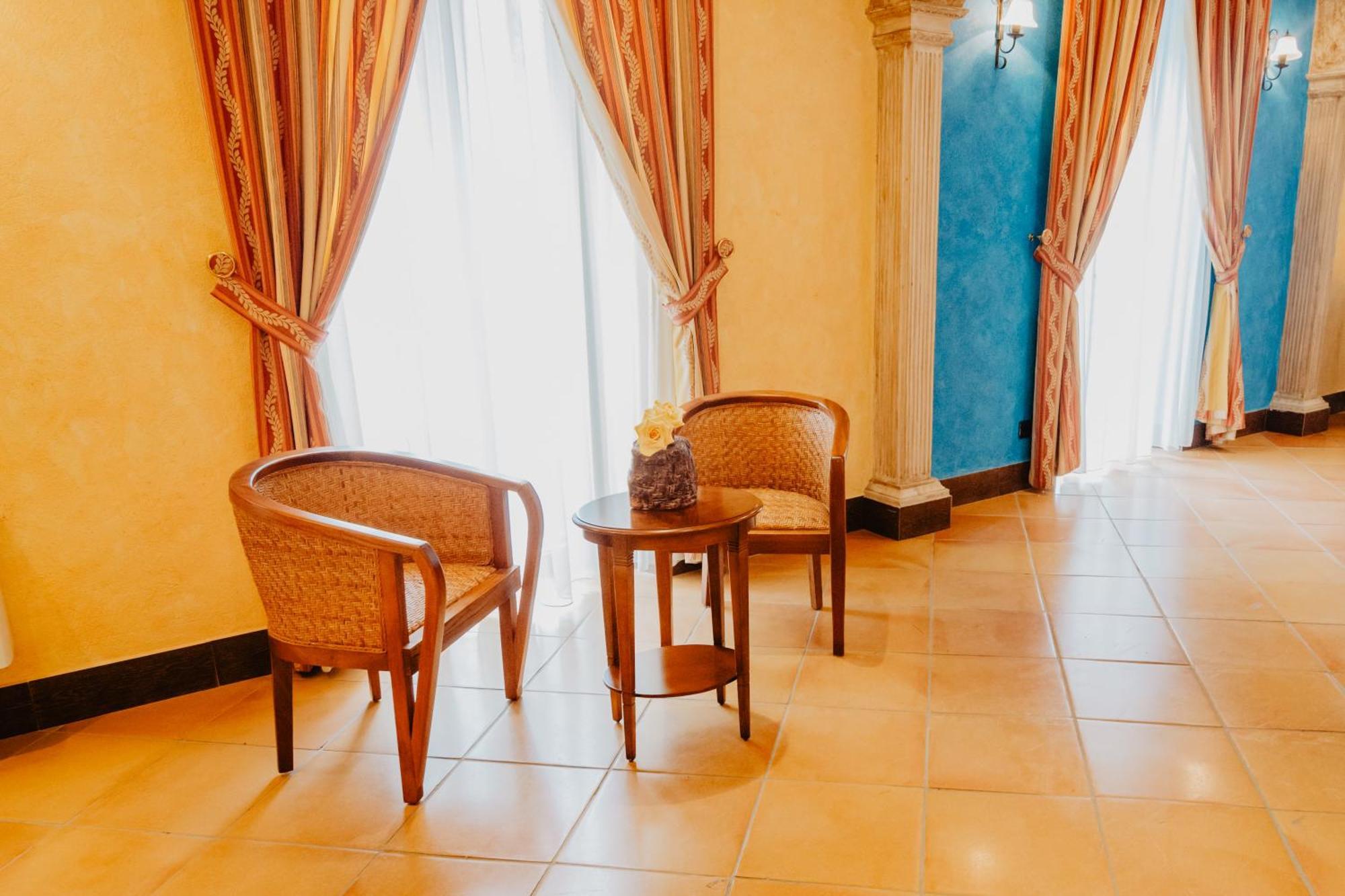 Hotel Hacienda Don Manuel Granja de Torrehermosa Ngoại thất bức ảnh