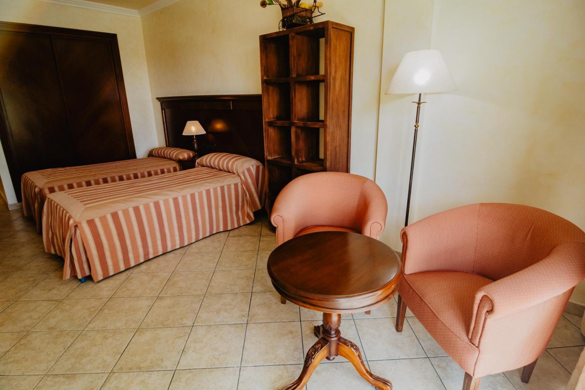 Hotel Hacienda Don Manuel Granja de Torrehermosa Ngoại thất bức ảnh