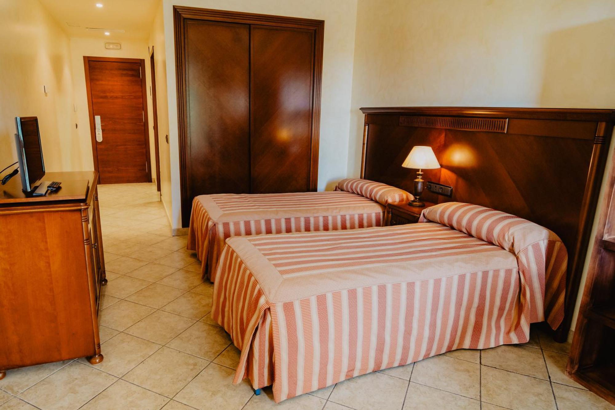 Hotel Hacienda Don Manuel Granja de Torrehermosa Ngoại thất bức ảnh